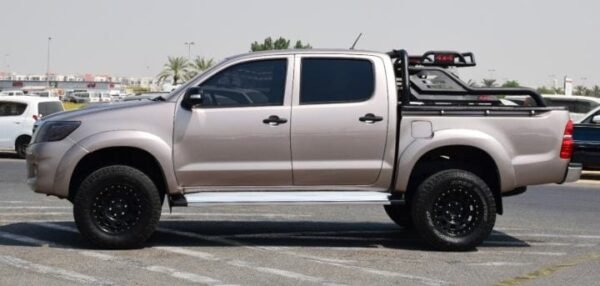 RHD Toyota Hilux Pickup 2015